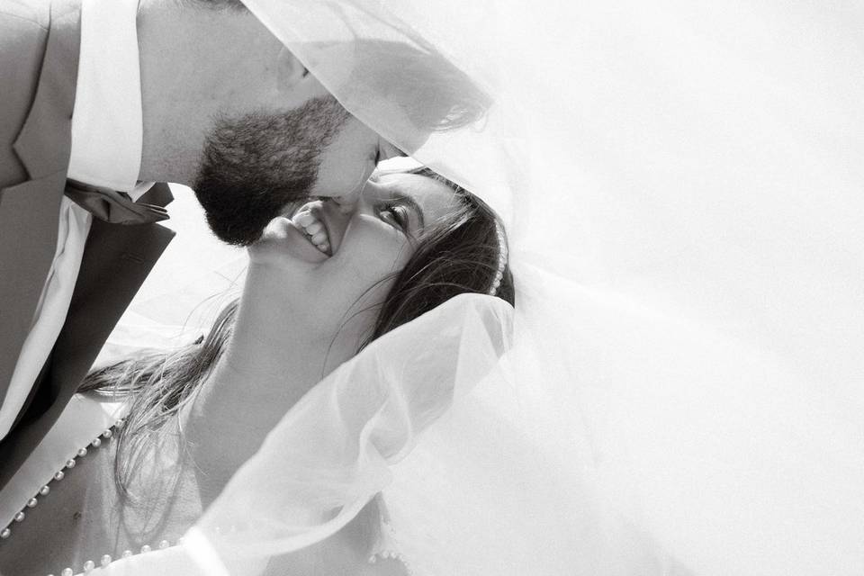 Baiser sous le voile