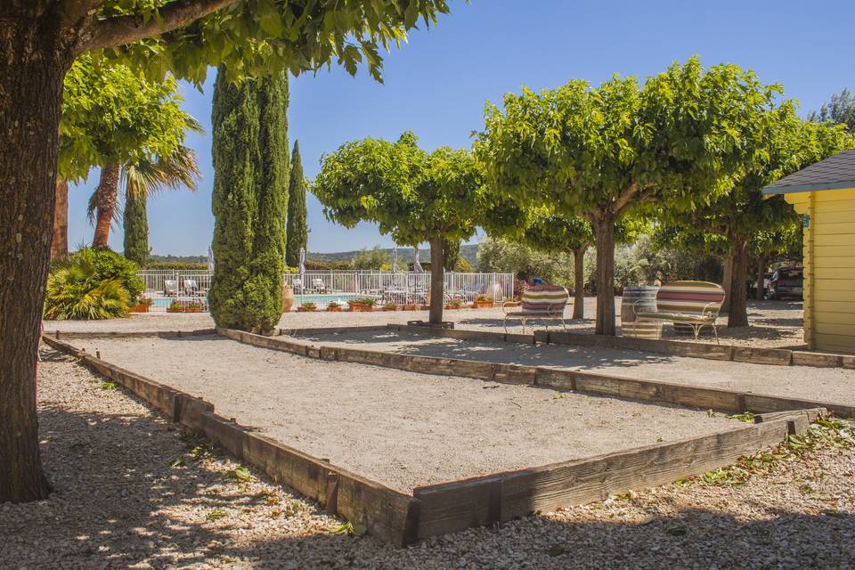 Terrains de pétanque, Jardin