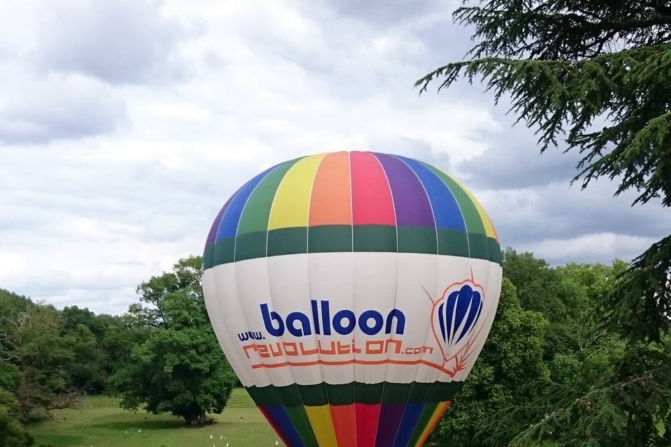 En ballon.