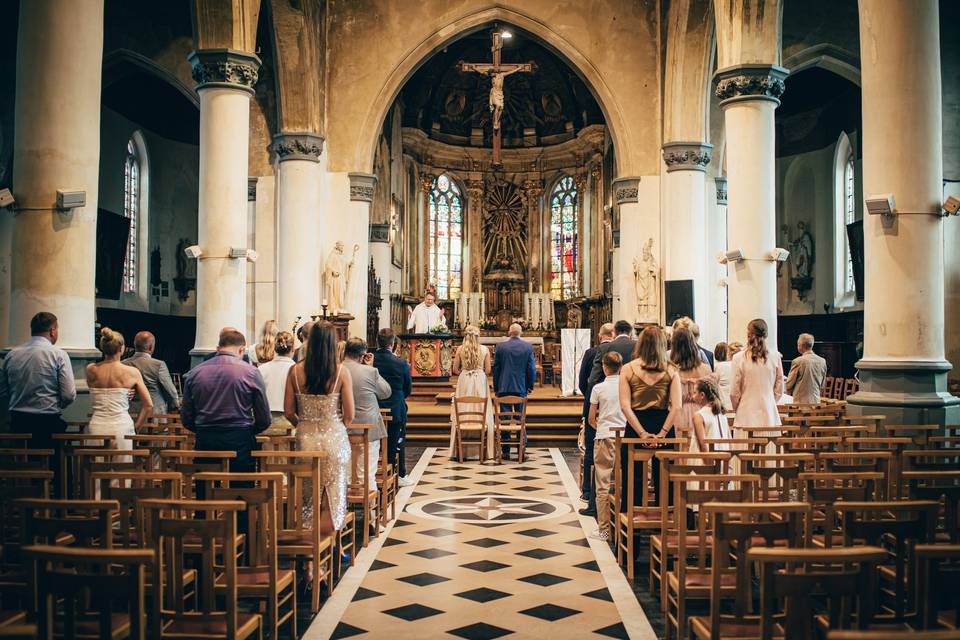 Invités dans l’église