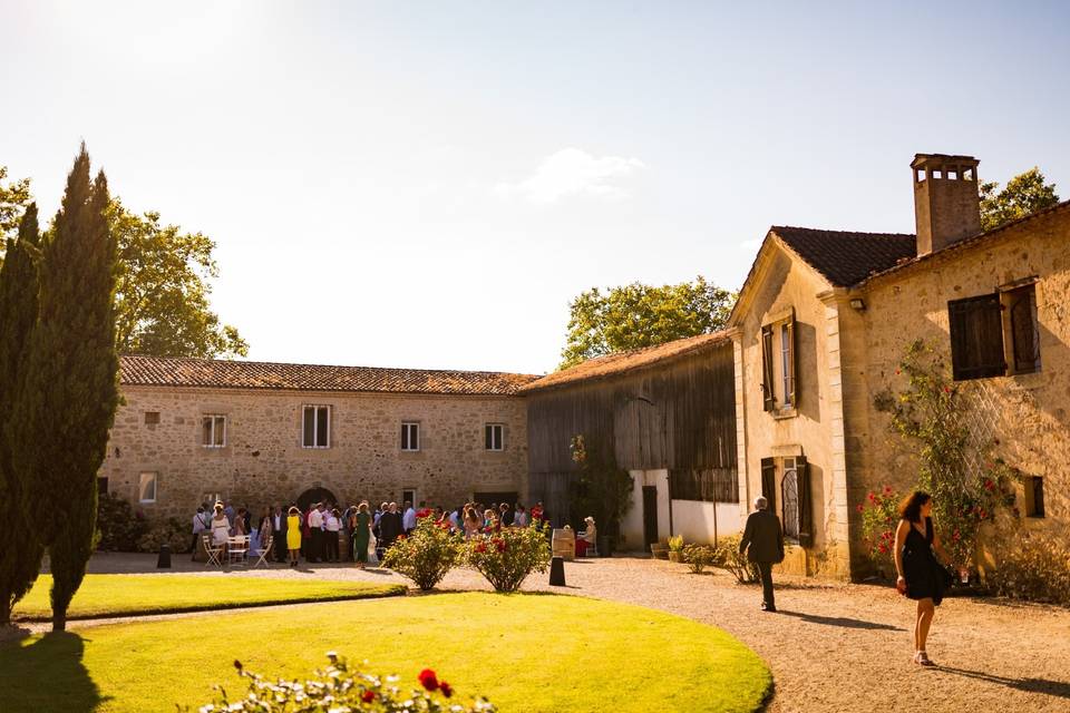 Château Auros cour intérieure