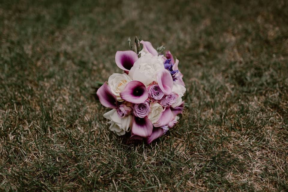 Bouquet mariée violet et blanc