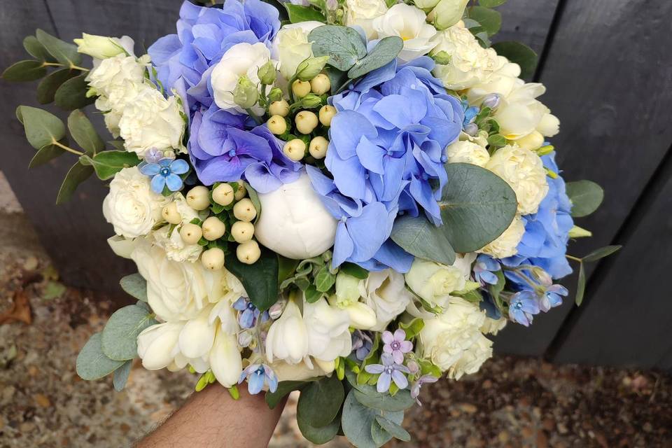 Bouquet bleu et blanc