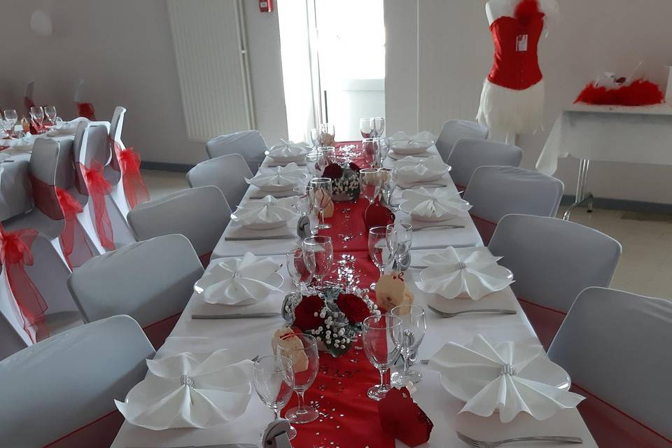 Table Rouge et Blanc