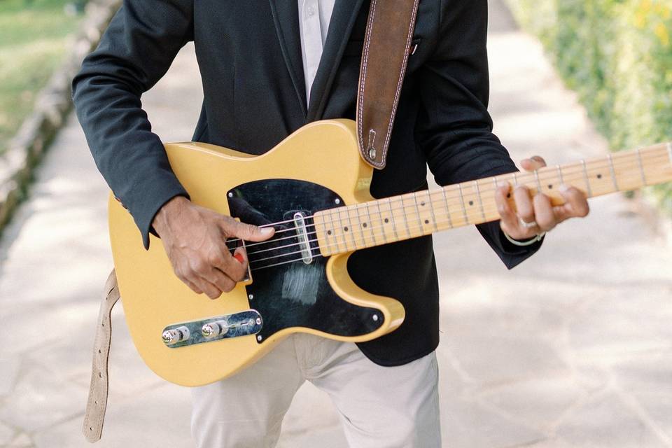 Le chanteur-guitariste