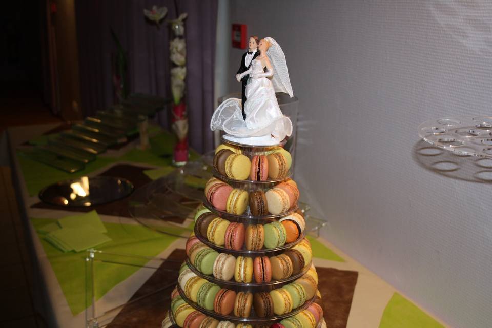 Pièce montée de macarons