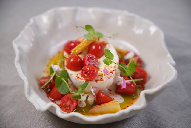 Burrata fumée et tomate