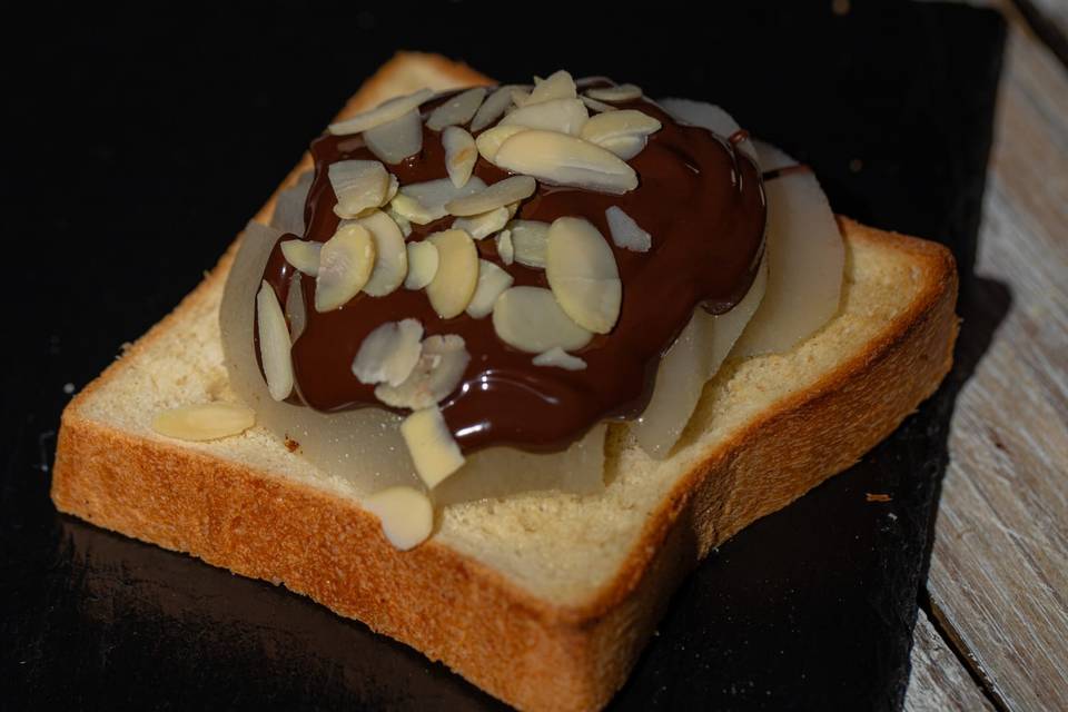 Bruschetta poire chocolat