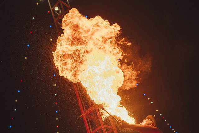 Cracheur de feu / Madame Loyal