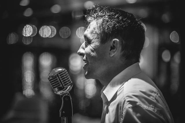 Mister Crooner