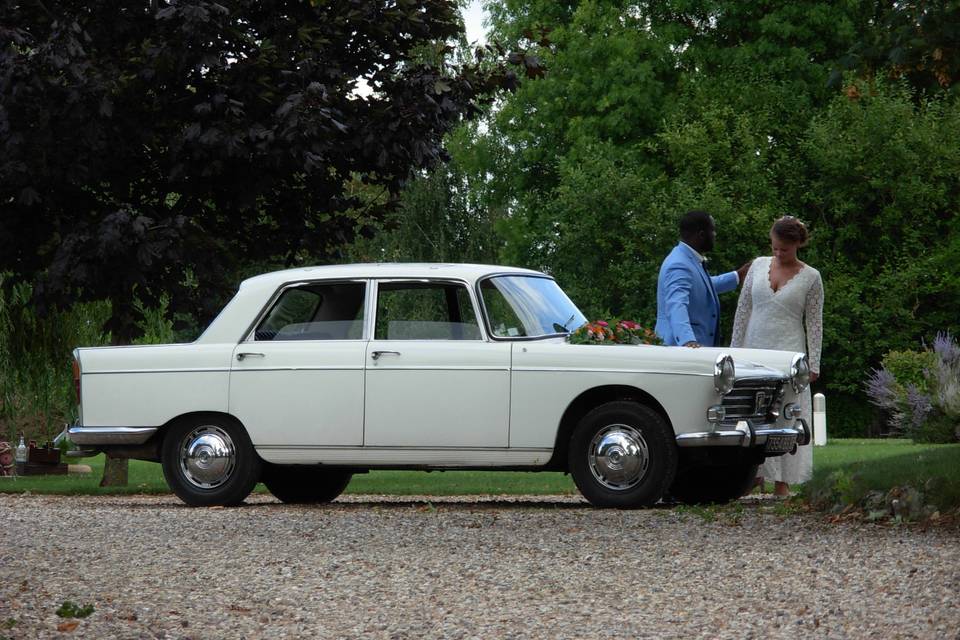 Peugeot 404