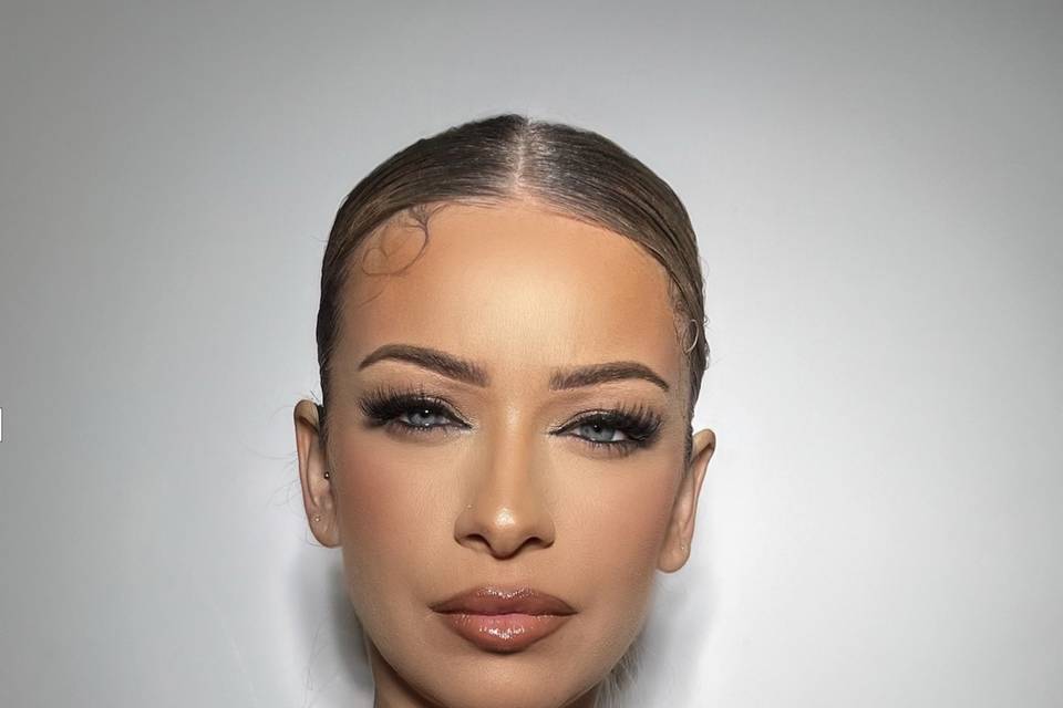 Make Up by Anney