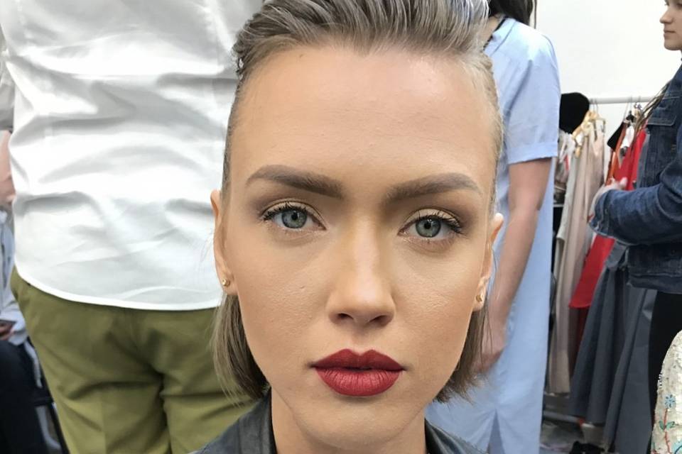 Make Up by Anney