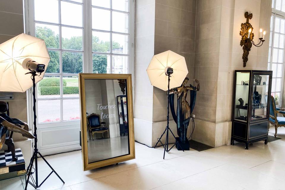 Borne photo miroir