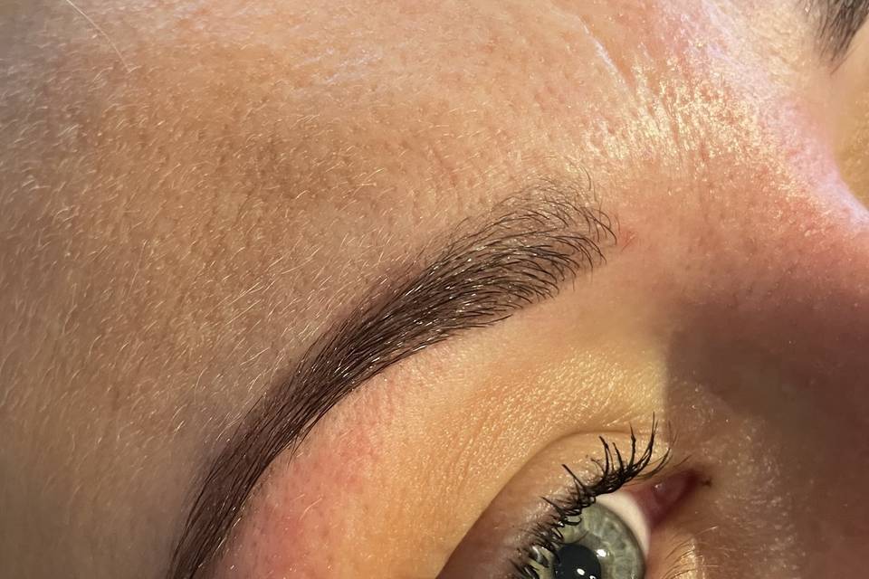Teinture sourcils