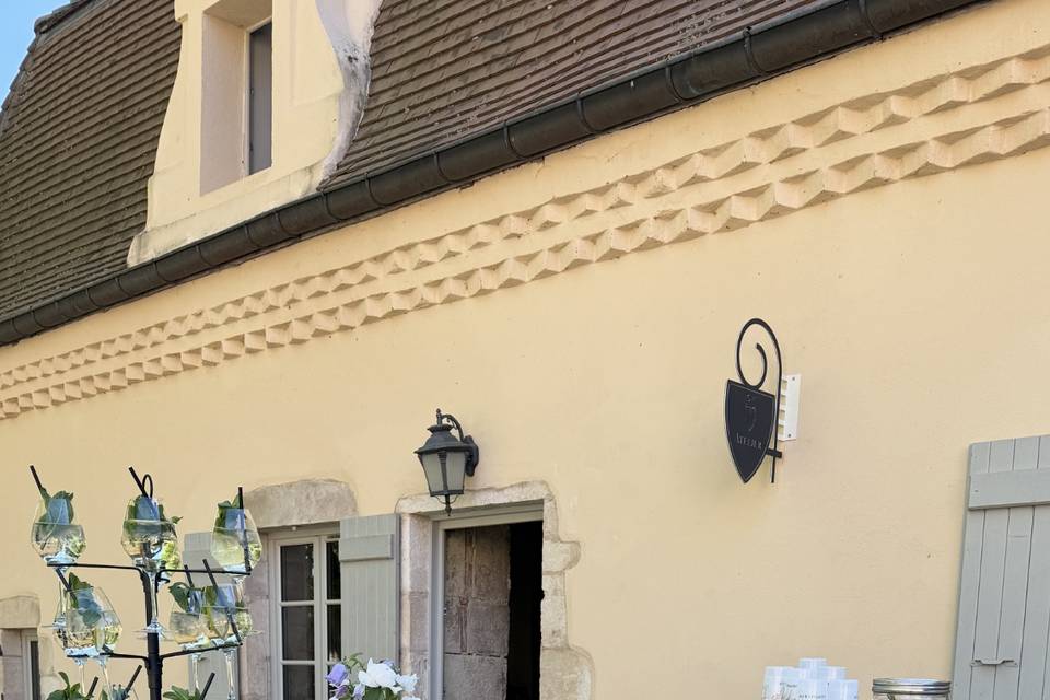 Wood bar