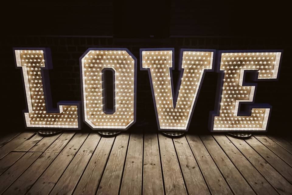 Love lumineux en ligne