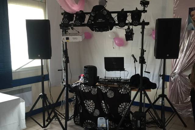 Matériel dj (vue  de face)
