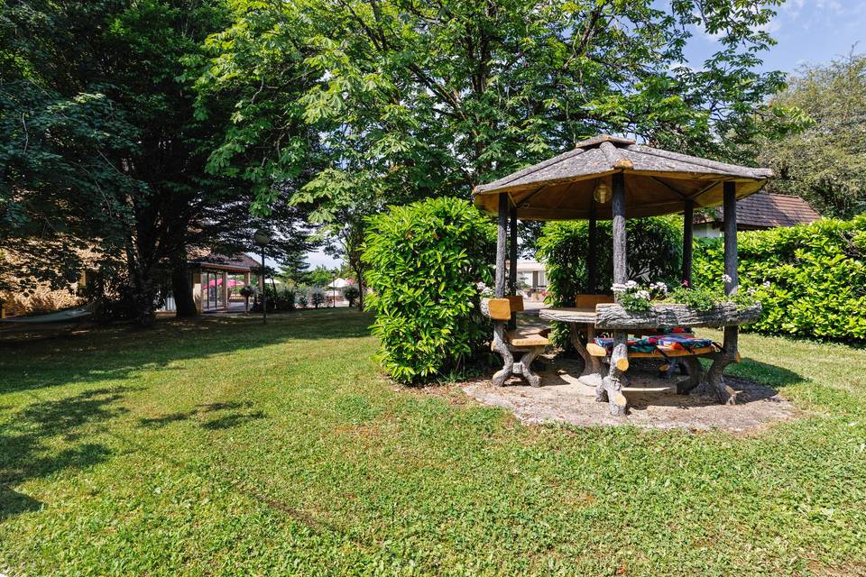 Jardin gîte La Tour