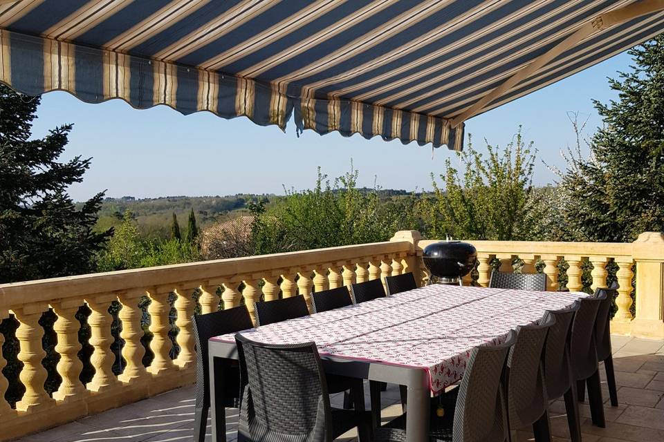 Terrasse 1er étage Les Bleuets