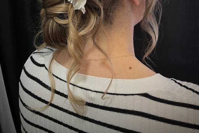 Chignon bas élégant et naturel