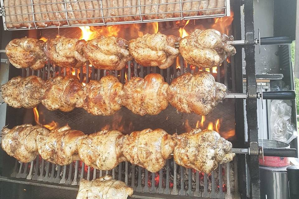 Saucisse et poulet grillé