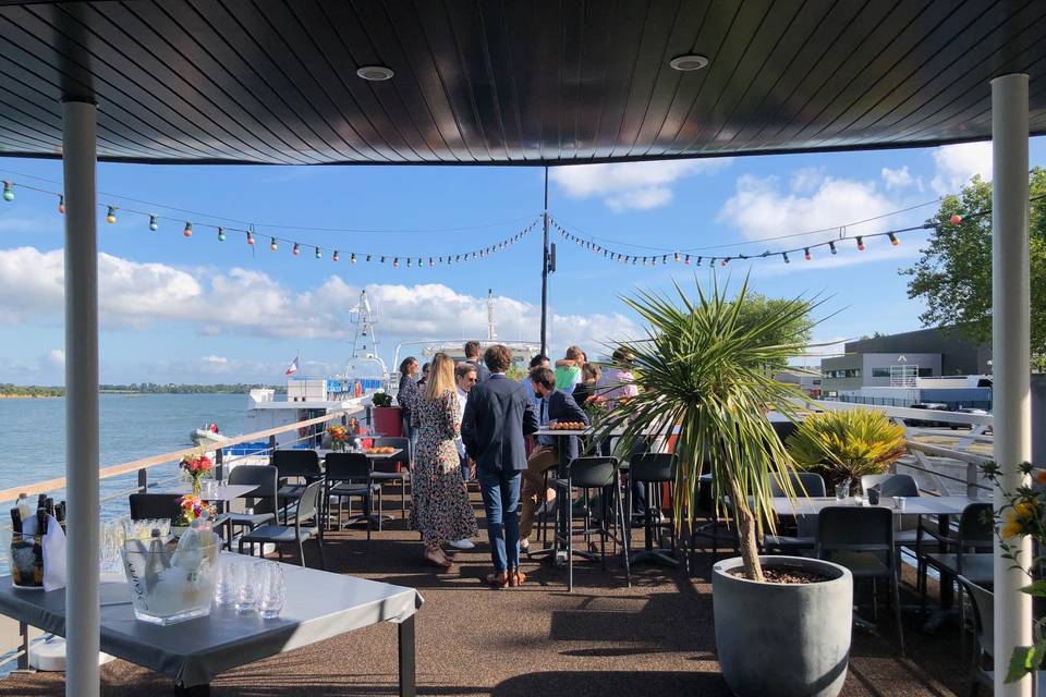 Apéritif en terrasse