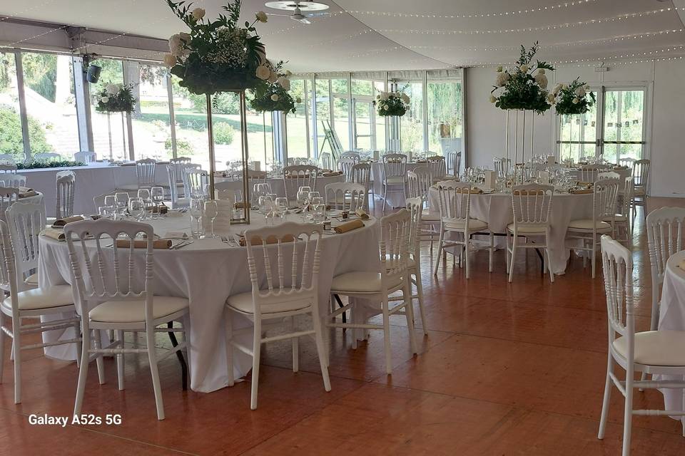 Chapiteau Intérieur