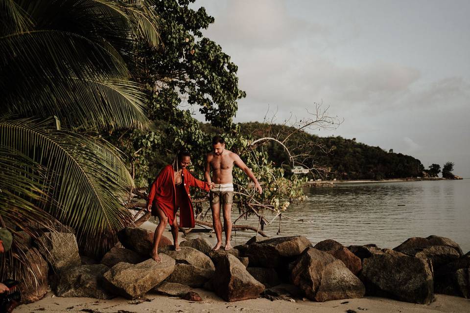 Photos de couple sur une île