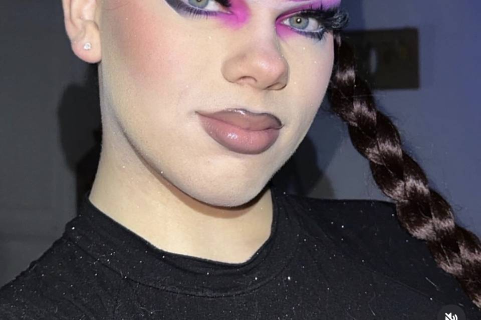 Maquillage sophistiqué artisti
