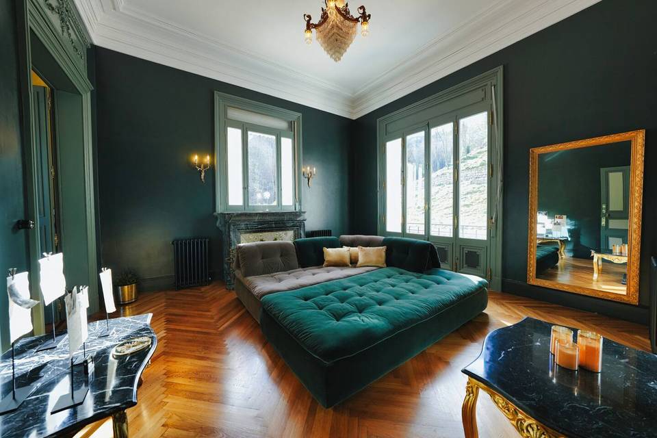 Salon