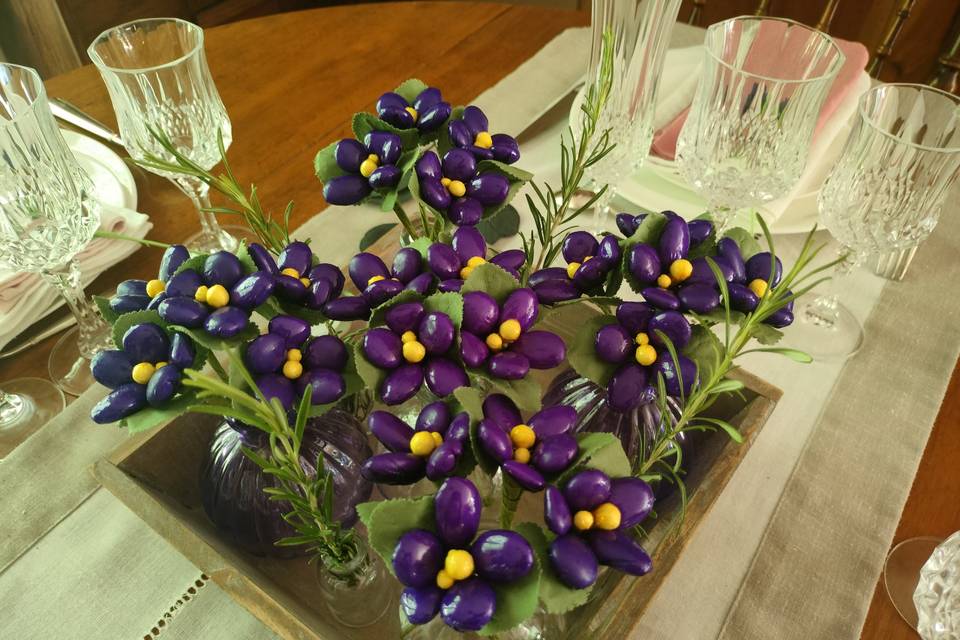 Centre de table violettes