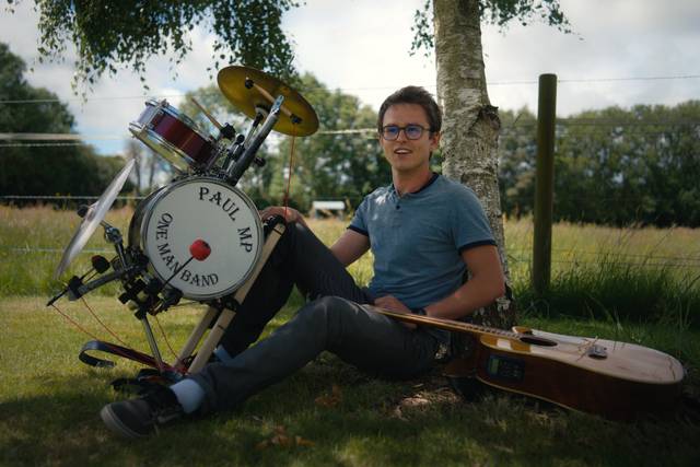 PAUL MP - ONE MAN BAND