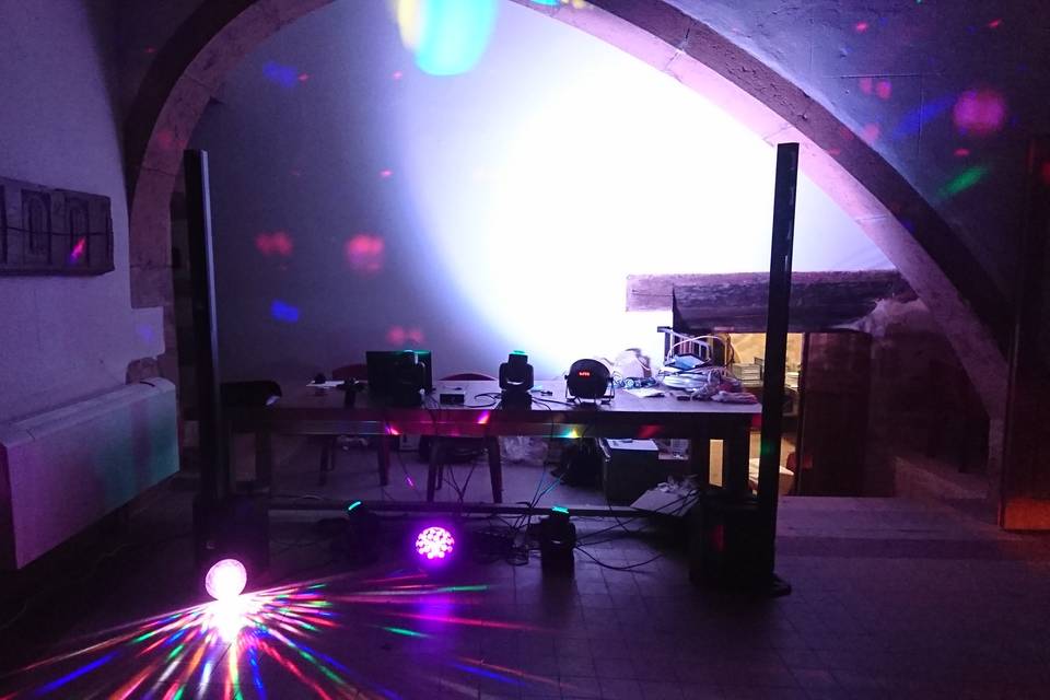 Coin DJ dans petite salle