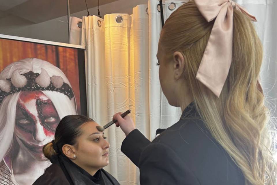 Leanie Makeup