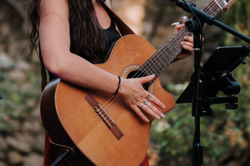 Julia Canta