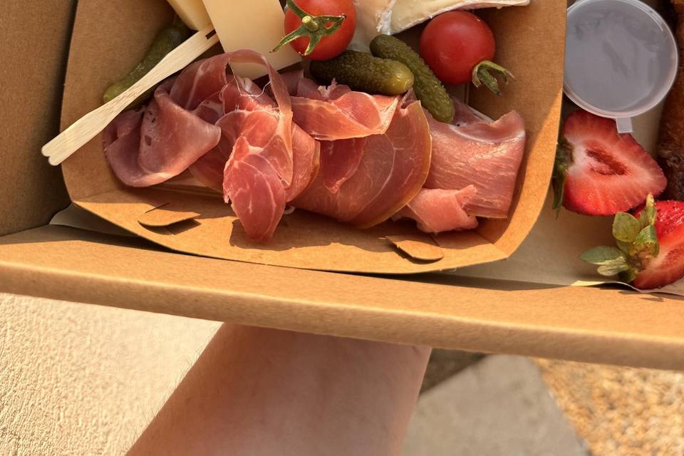 Assort charcuteries/fromages
