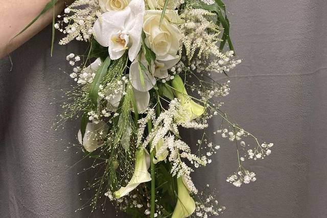 Bouquet de mariée retombant