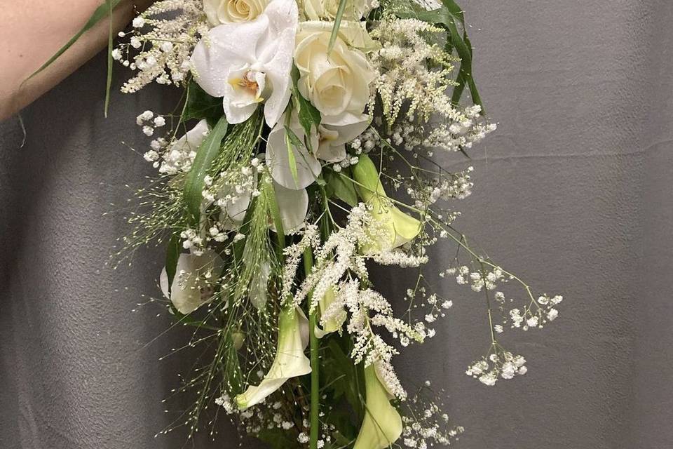 Bouquet de mariée retombant