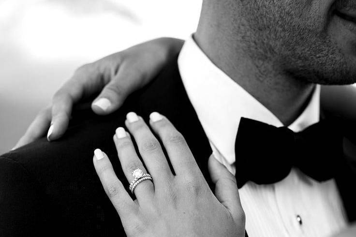 Shooting couple