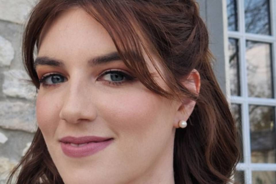 Maquillage et coiffure