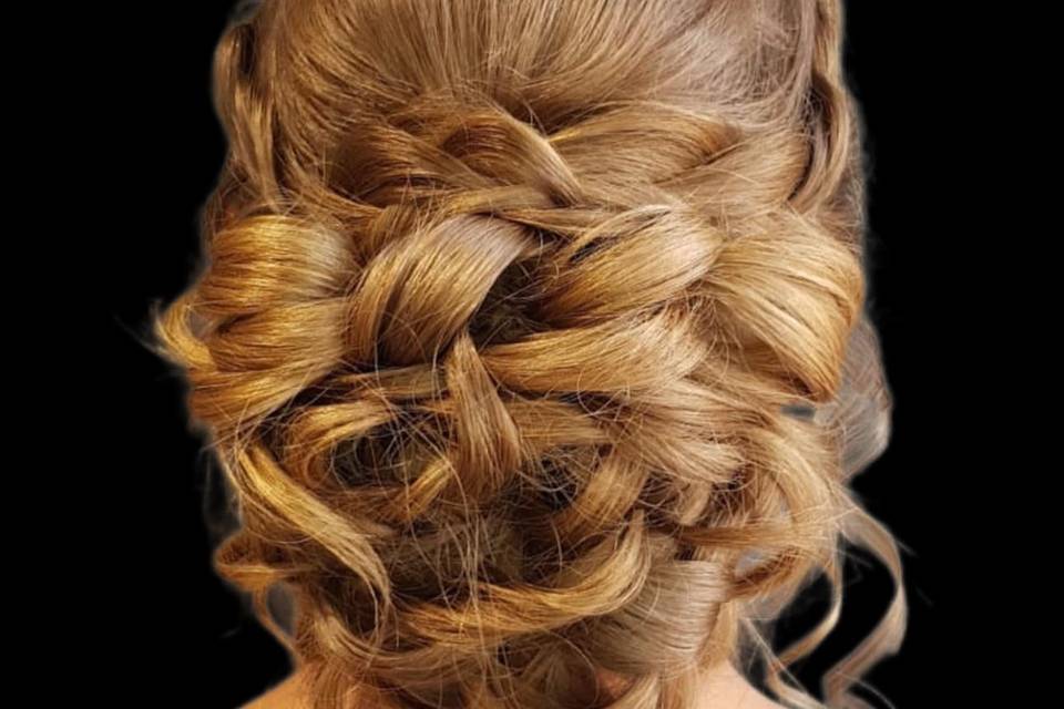 Chignon crée par Colline .