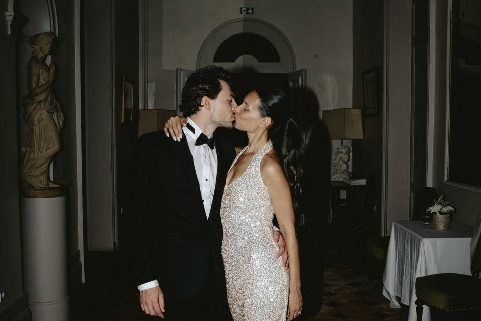 Couple flash