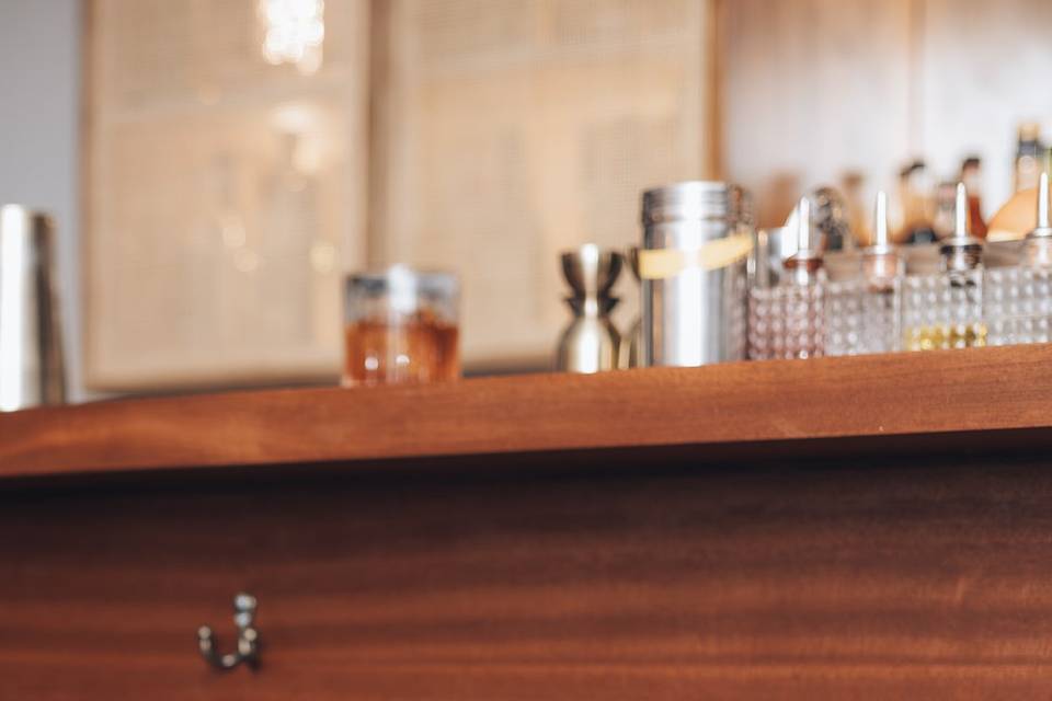M.O Bar