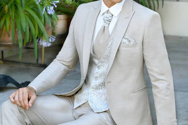 Costume beige