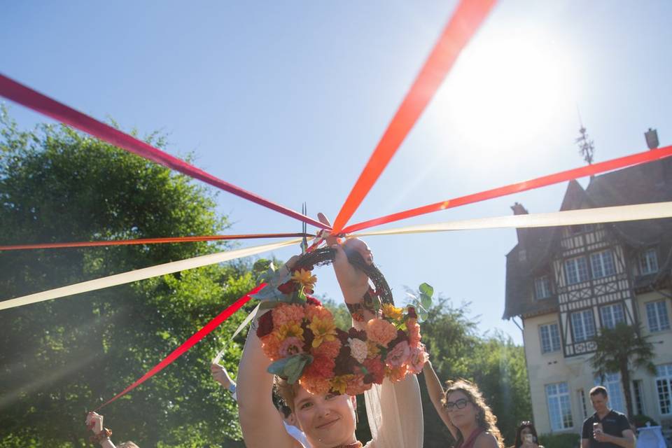 Cécile ronde des rubans