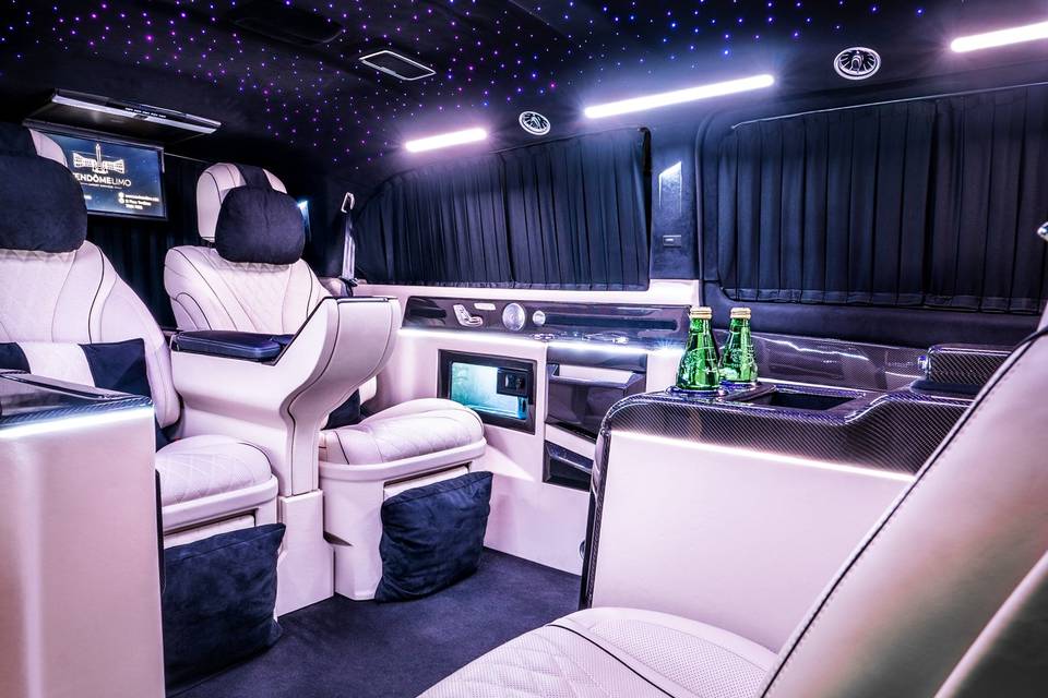 Van VIP