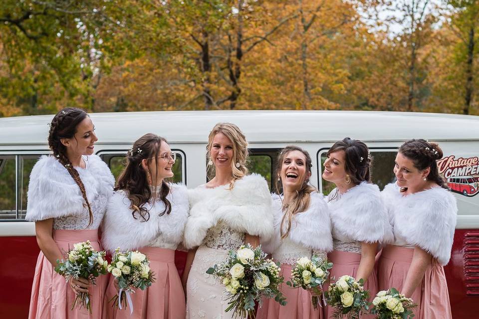 Mariée et ses demoiselles