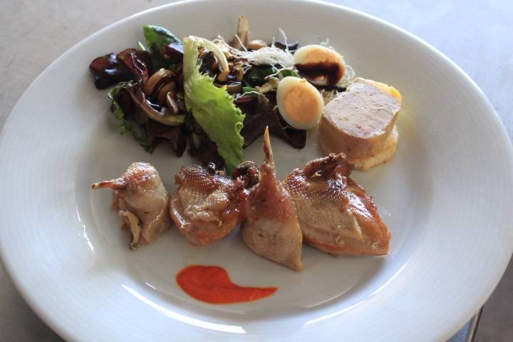 Salade  de caille et foie gras