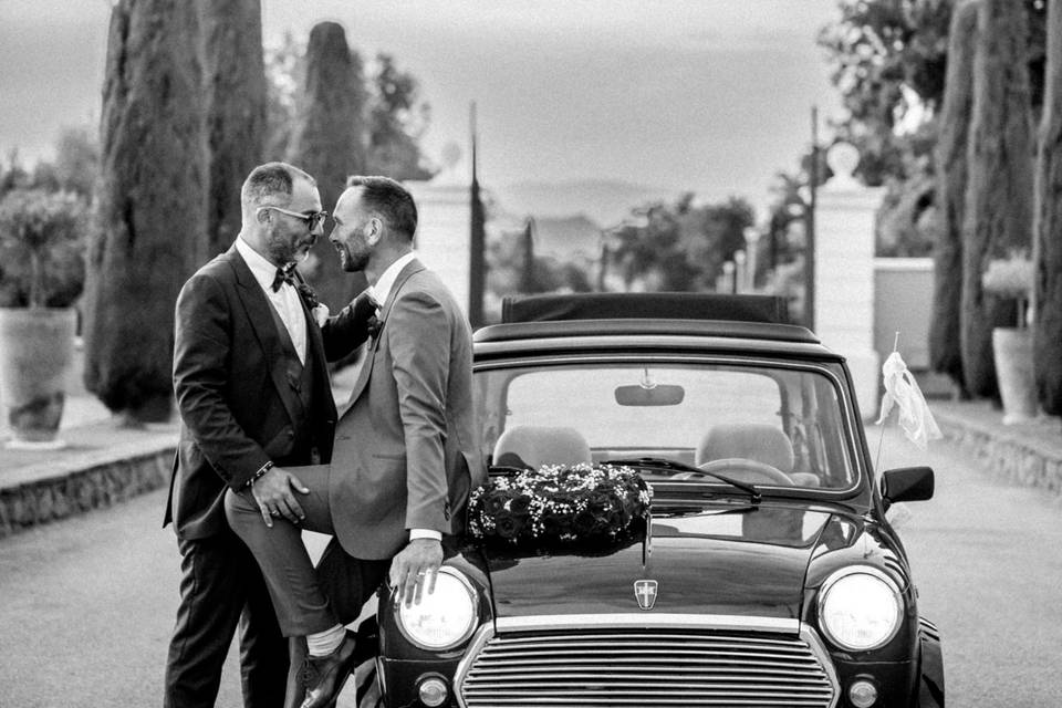 Couple Austin mini